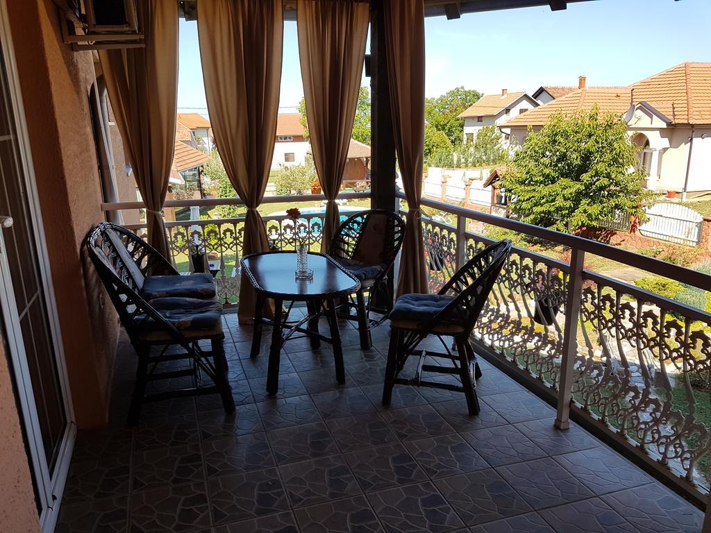 Guest House Rose Smederevska Palanka 外观 照片